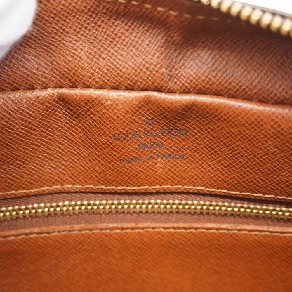LOUIS VUITTON Brown Monogram Shoulder Bag - Picture 5 of 14